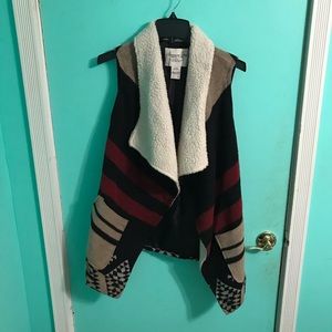 Tribal print vest with sherpa collar